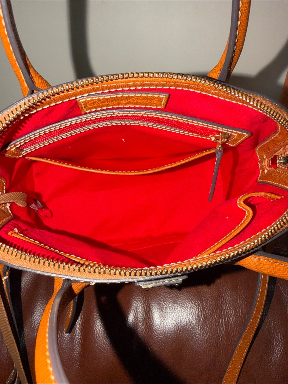 ‼️Dooney & Bourke Domed Leather Satchel Crossbody Bag - Picture 10 of 11